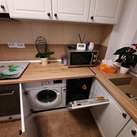 Апартаменты Happy Apartament Сибиу Экстерьер фото