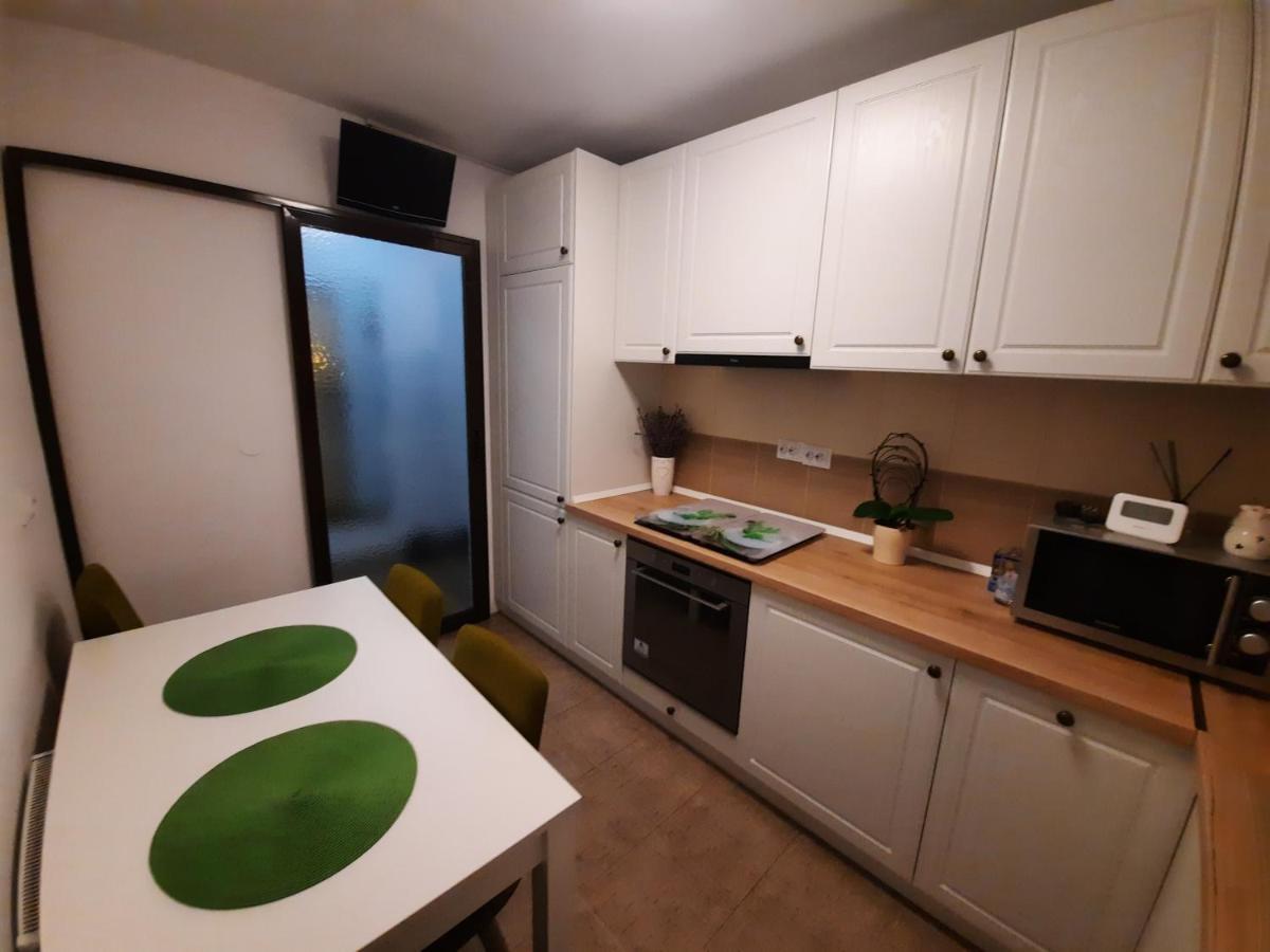 Апартаменты Happy Apartament Сибиу Экстерьер фото